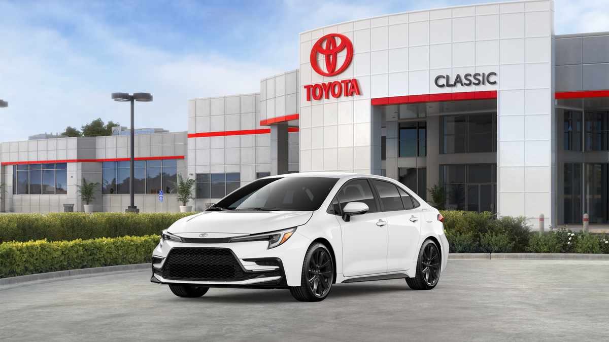 2026 Toyota Corolla SE in Ice Cap — front three-quarter view
